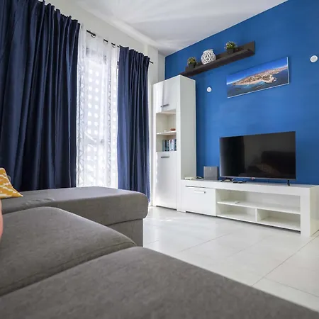 Atico Con Vistas Al Mar En El Centro De La Caleta Appartement *