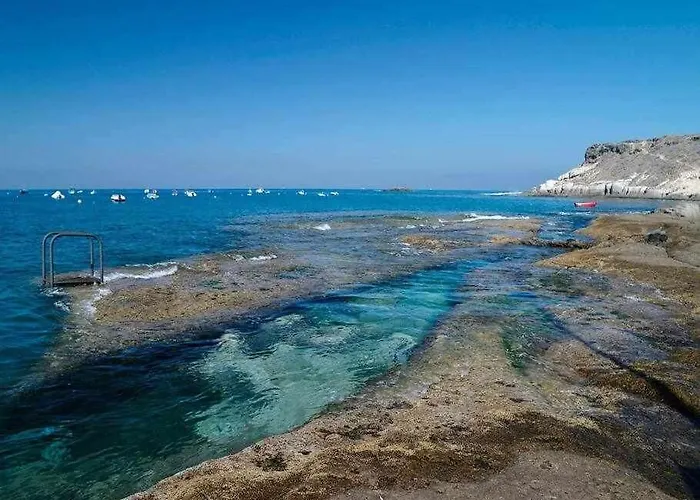 Appartamento Ático con vistas al mar en el centro de La Caleta